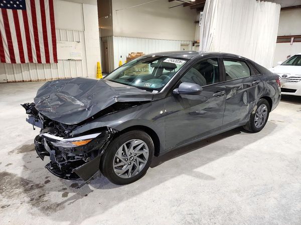 2026 HYUNDAI ELANTRA — DSFA — Front 3/4