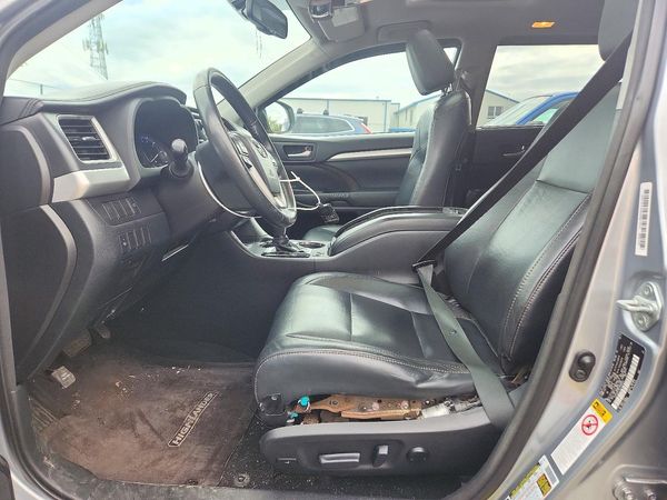 2015 TOYOTA HIGHLANDER Base/Hybrid — DENT