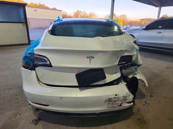 2022 TESLA MODEL 3 — DIRR