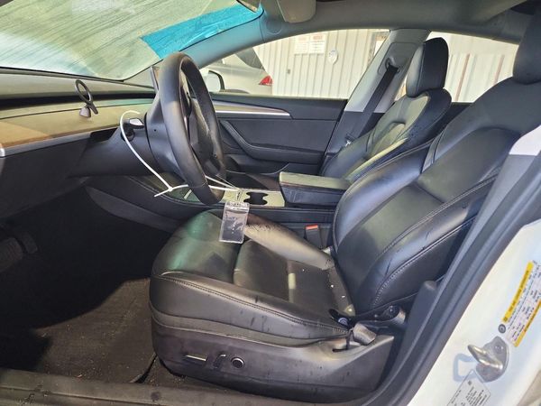 2022 TESLA MODEL 3 — DENT