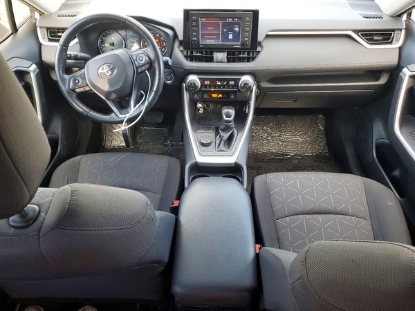 2021 TOYOTA RAV4 XLE HV