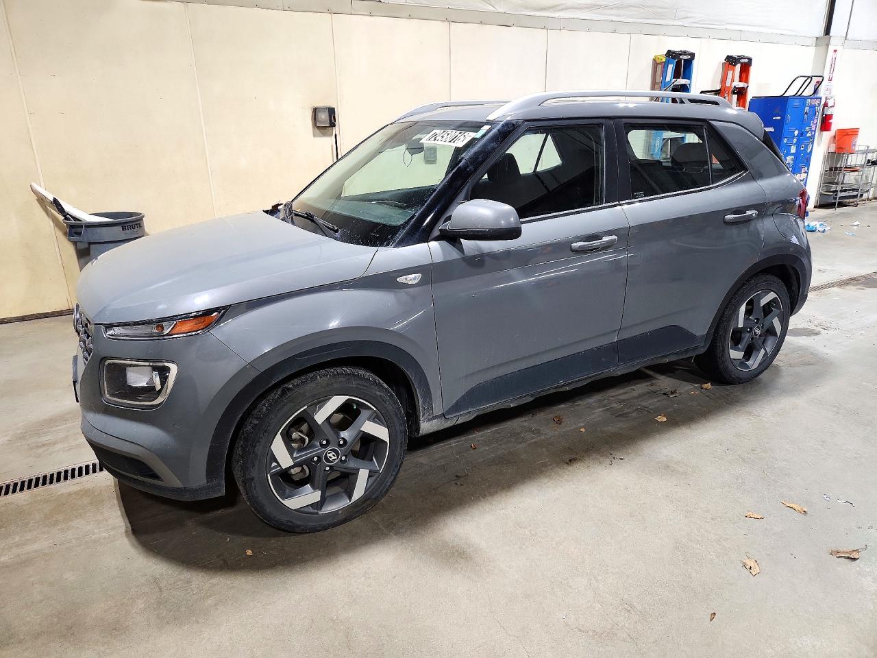 2023 HYUNDAI VENUE SEL, Limited — Front 3/4