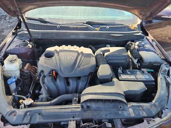 2014 KIA OPTIMA 2.4 EX STD/Premium /Tech — Engine bay