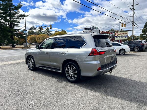 2016 LEXUS LX 570