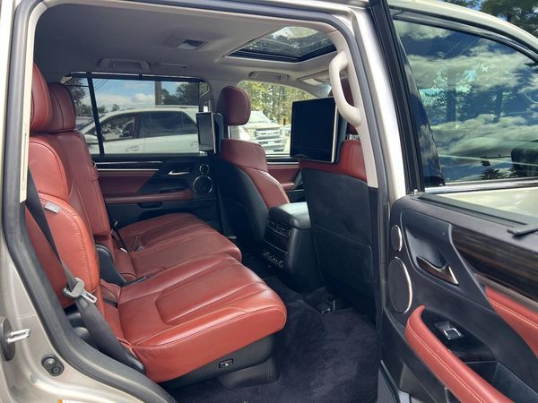 2016 LEXUS LX 570