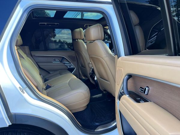 2023 LAND ROVER RANGE ROVER SE