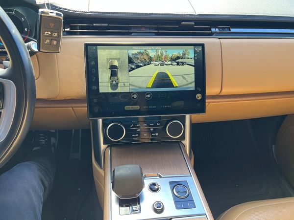 2023 LAND ROVER RANGE ROVER SE