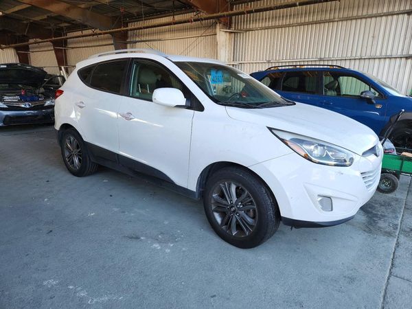 2015 HYUNDAI TUCSON GLS (Middle) — Passenger 3/4
