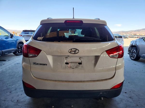 2015 HYUNDAI TUCSON GLS (Middle) — DIRR