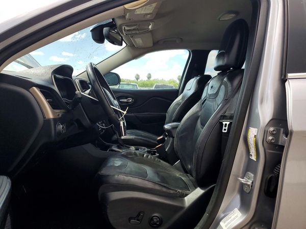 2014 JEEP CHEROKEE Limited — DENT