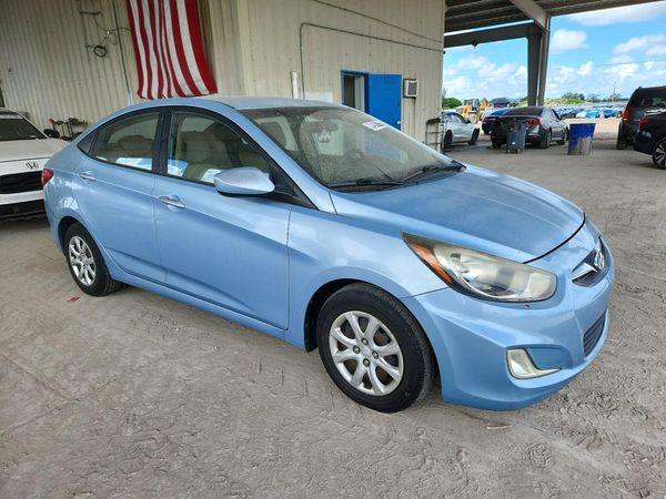 2014 HYUNDAI ACCENT 5DR GS / 4DR GLS — Passenger 3/4