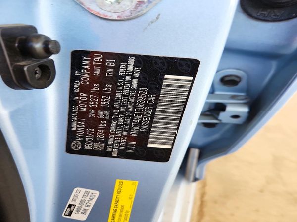 2014 HYUNDAI ACCENT 5DR GS / 4DR GLS — VINS