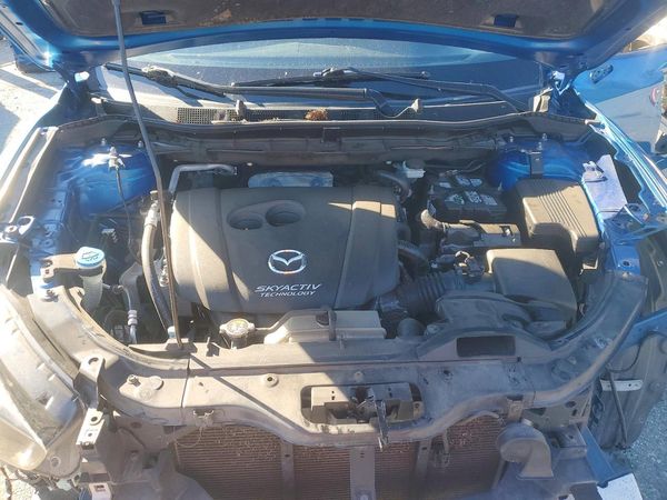 2014 MAZDA CX-5 Touring/GS — Engine bay