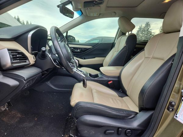2022 SUBARU OUTBACK Limited — DENT