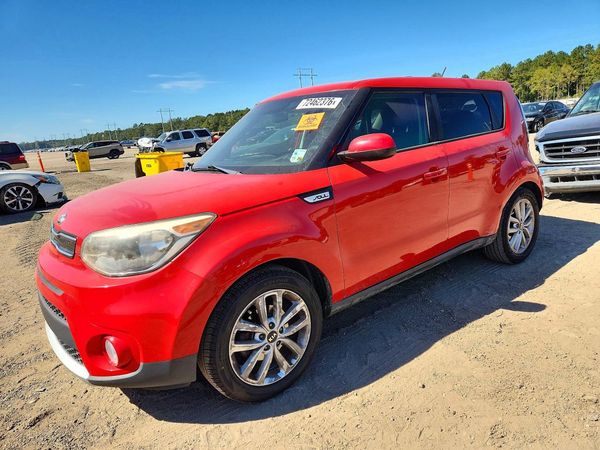2018 KIA SOUL Plus — Front 3/4