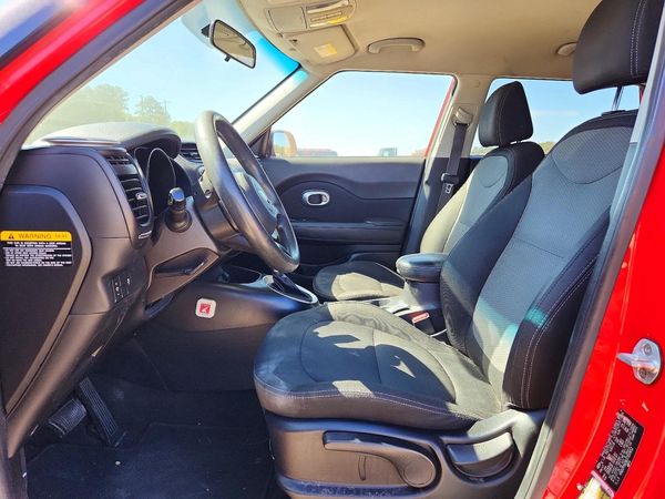 2018 KIA SOUL Plus — DENT