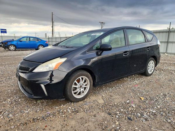 2012 TOYOTA PRIUS — Front 3/4