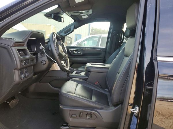 2023 CHEVROLET TAHOE LT — DENT