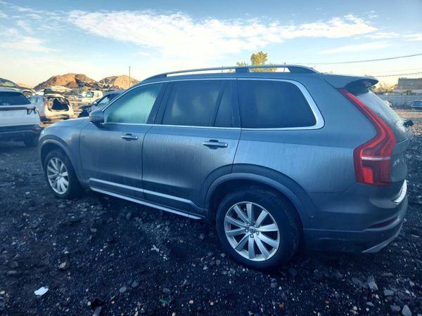 2017 VOLVO XC90 Momentum — DSRA
