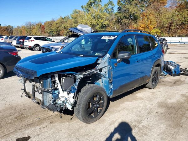 2022 SUBARU FORESTER Wilderness — Front 3/4