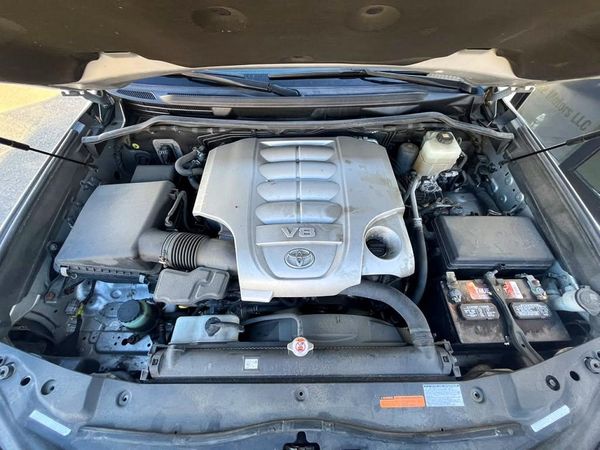 2018 TOYOTA LAND CRUISER VX-R