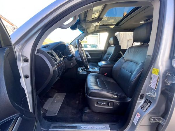 2018 TOYOTA LAND CRUISER VX-R