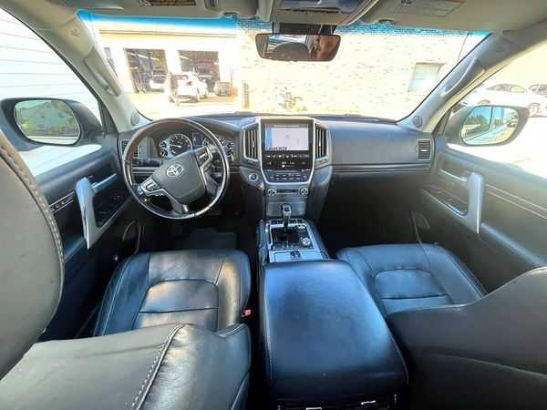 2018 TOYOTA LAND CRUISER VX-R