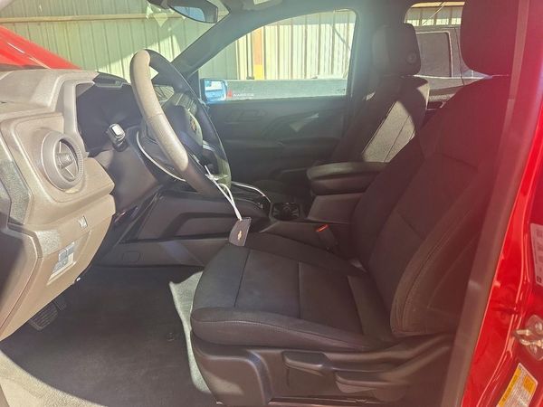 2024 CHEVROLET COLORADO Work Truck — DENT