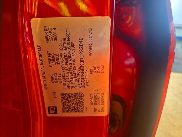 2024 CHEVROLET COLORADO Work Truck — VINS