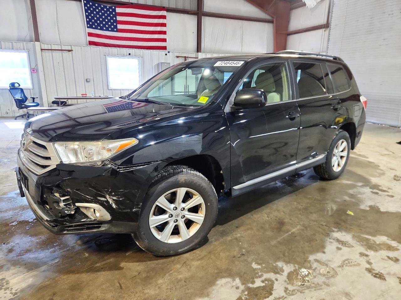 2012 TOYOTA HIGHLANDER Base/Hybrid — Front 3/4