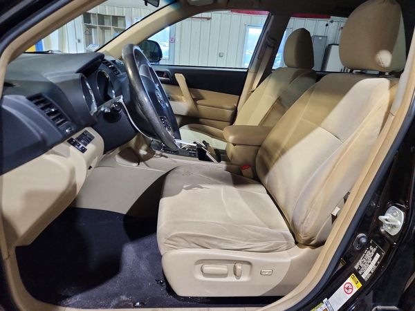 2012 TOYOTA HIGHLANDER Base/Hybrid — DENT