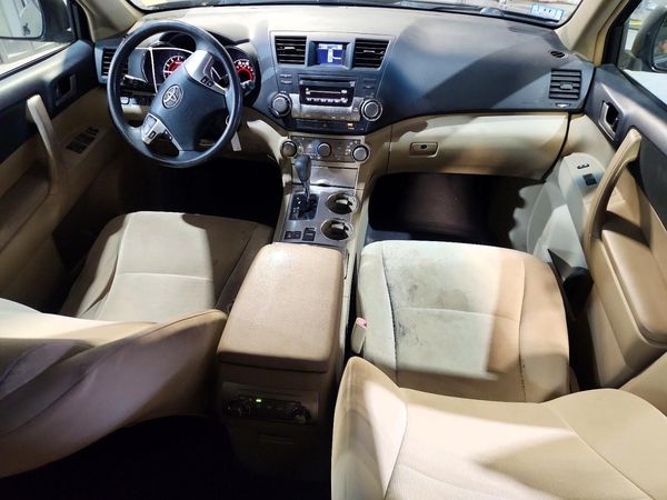 2012 TOYOTA HIGHLANDER Base/Hybrid — CKPT