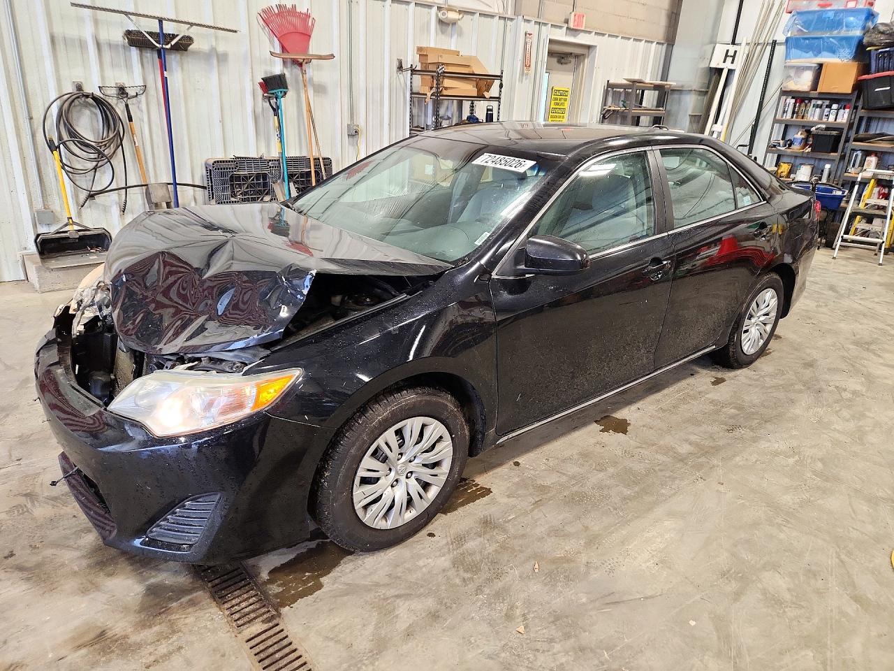 2013 TOYOTA CAMRY — Front 3/4
