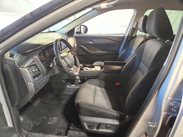 2025 NISSAN ROGUE SV — DENT