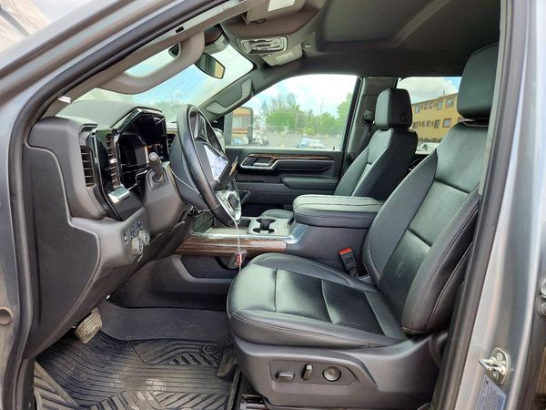 2025 CHEVROLET SILVERADO — DENT
