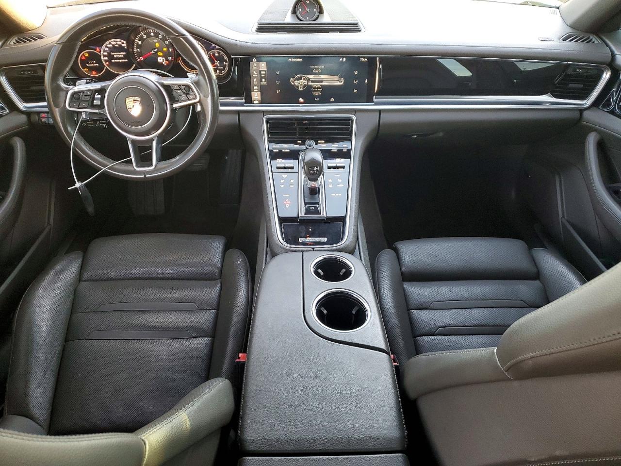 2017 PORSCHE PANAMERA Base (2WD), 4 (4WD)