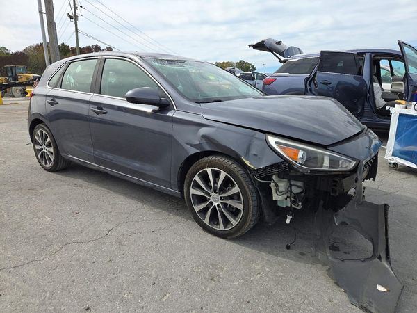 2018 HYUNDAI ELANTRA Elantra GT — Passenger 3/4