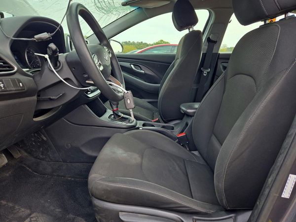 2018 HYUNDAI ELANTRA Elantra GT — DENT
