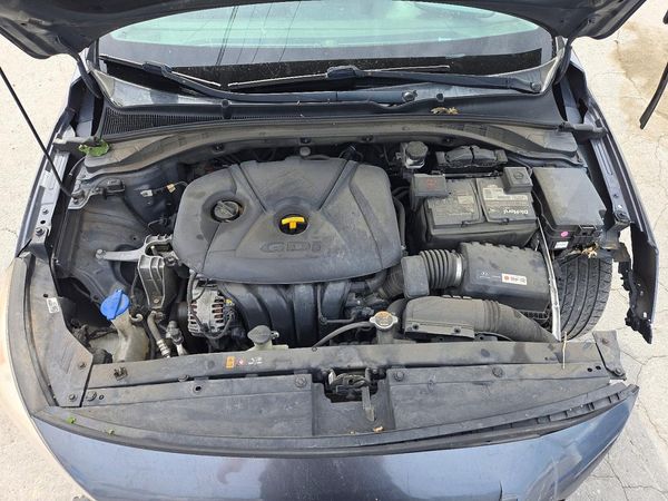 2018 HYUNDAI ELANTRA Elantra GT — Engine bay