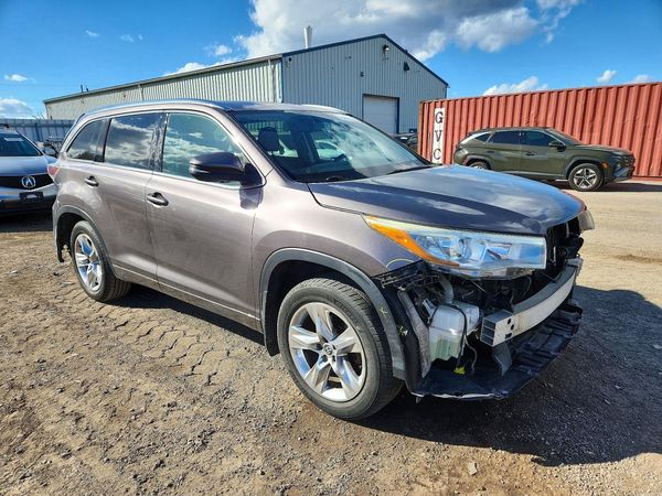 2016 TOYOTA HIGHLANDER Base/Hybrid — Passenger 3/4