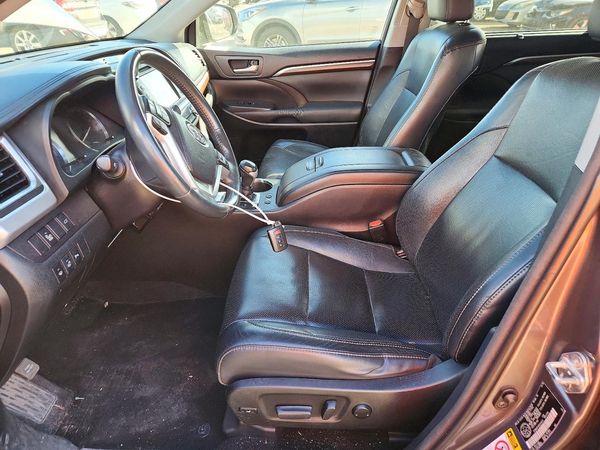 2016 TOYOTA HIGHLANDER Base/Hybrid — DENT