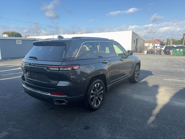 2022 JEEP GRAND CHEROKEE