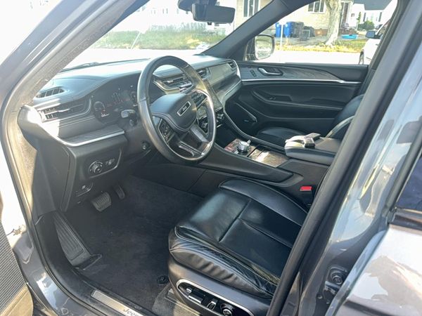 2022 JEEP GRAND CHEROKEE