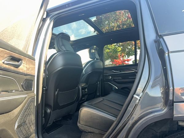 2022 JEEP GRAND CHEROKEE