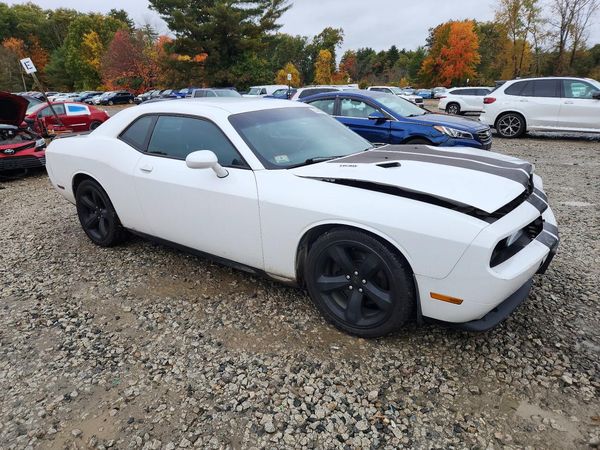 2012 DODGE CHALLENGER R/T — Passenger 3/4