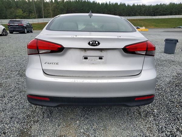2018 KIA FORTE LX Base — DIRR