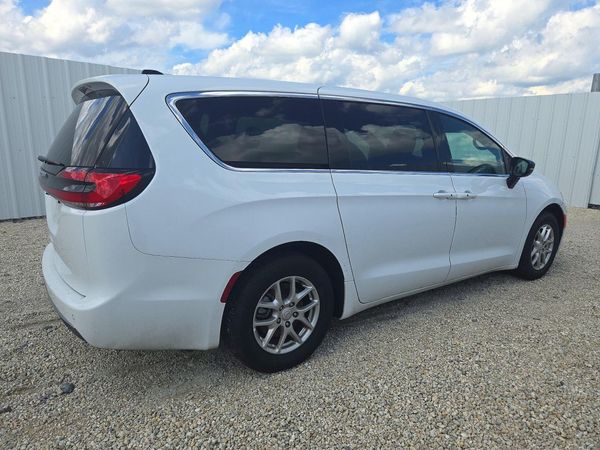 2026 CHRYSLER PACIFICA Select — PSRA