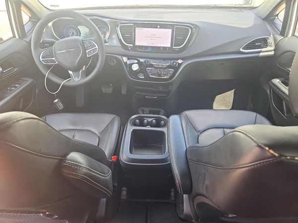2026 CHRYSLER PACIFICA Select — CKPT