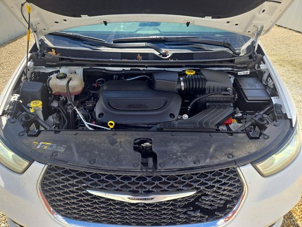 2026 CHRYSLER PACIFICA Select — Engine bay