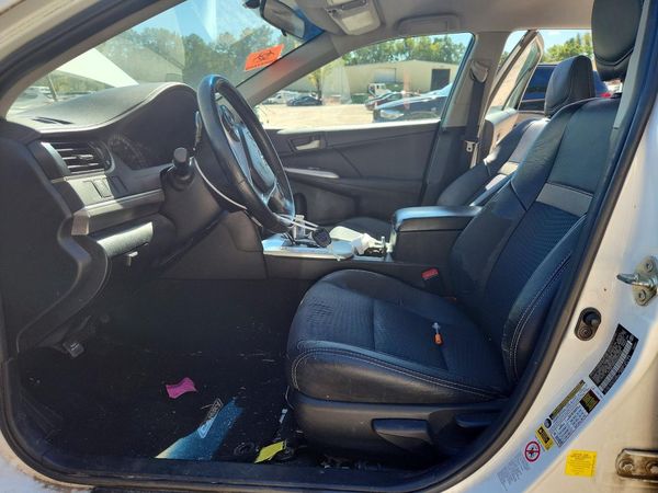 2013 TOYOTA CAMRY — DENT